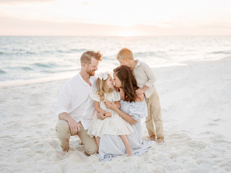 Becoming a Coach mentor Talia Laird Photography with her family