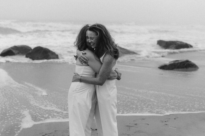 20200711_H& C_marthasvineyard-Lucy Vincent- Elopement-6
