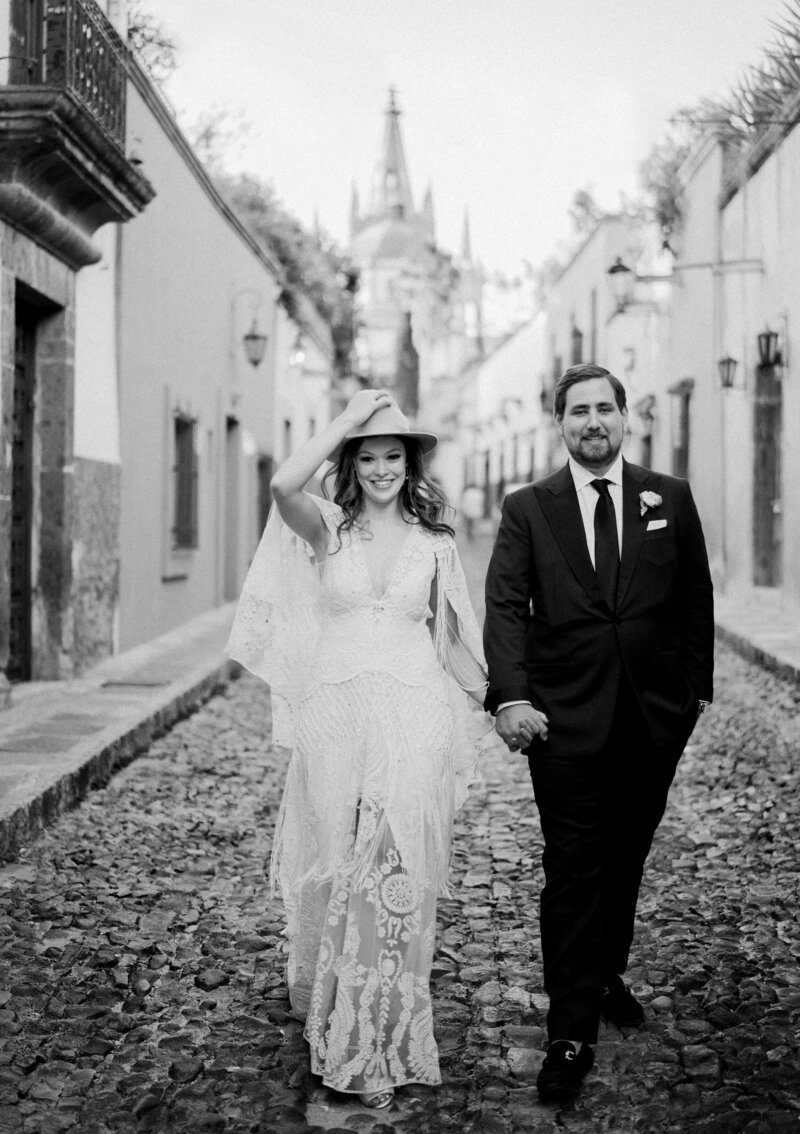 Bride and groom pictures on the streets of San Miguel, for a destination wedding by Julian Leaver Events