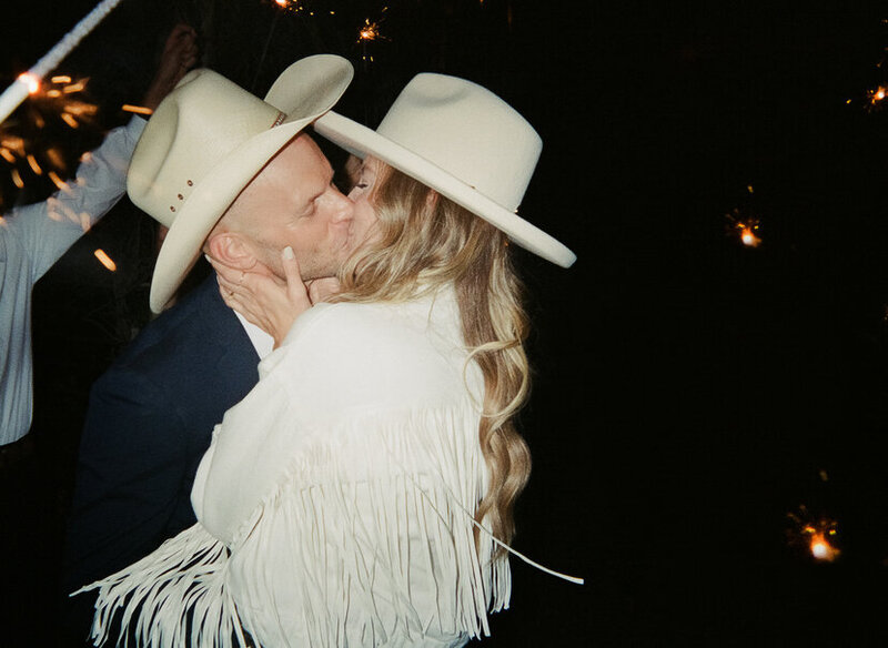 western-wedding-in-aspen-colorado