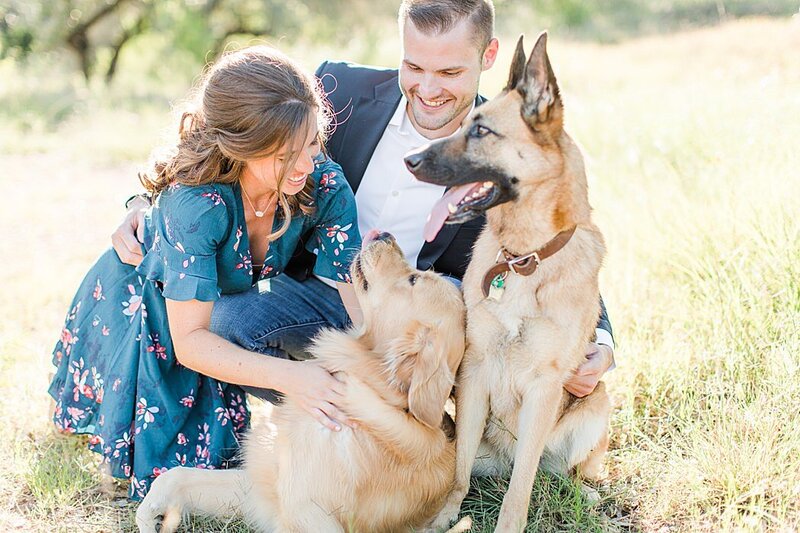 Contigo-Ranch-Engagement-Session-in-Fredericksburg-texas-by-Allison-Jeffers-Photography_0004