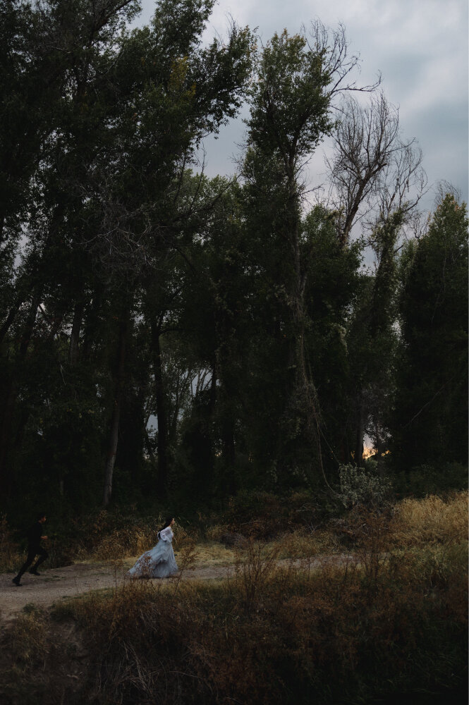 dreamy-storytelling-forest-couples-shoot-judith-photo-co-86