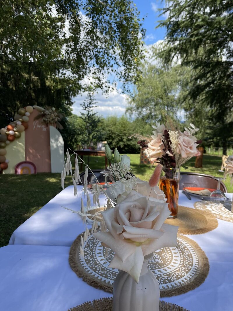 decoration-table-jardin-exterieur