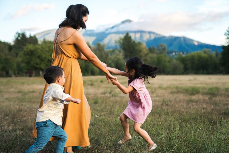 seattle_family_photographer_joyful_relaxed_playful__1400