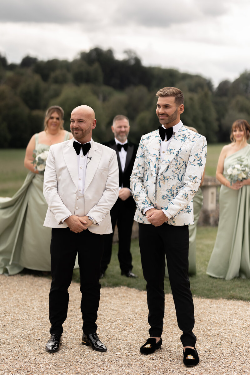 Outdoor wedding ceremony at Orchardleigh Estate