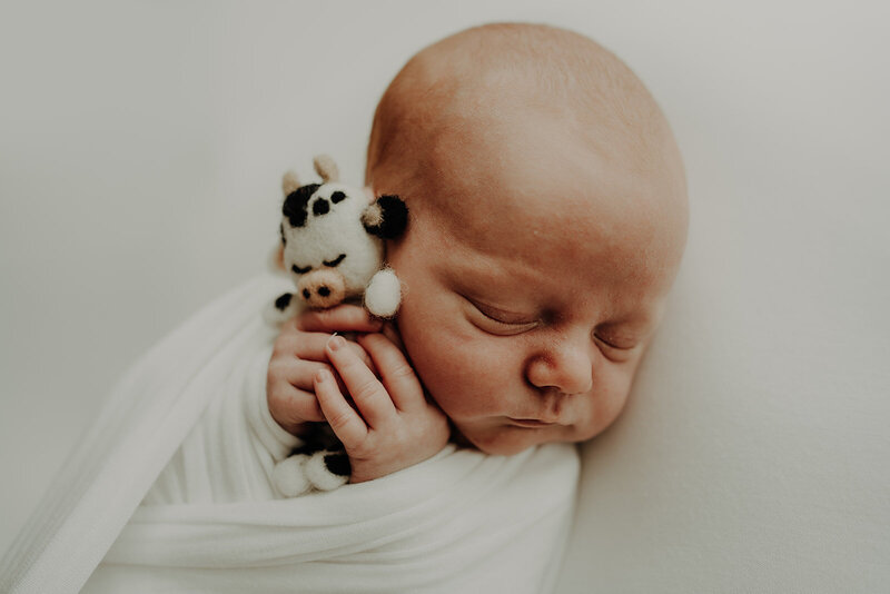 Danielle-Leslie-Photography-2021-aberdeen-newborn-photographer-mccullough-0009