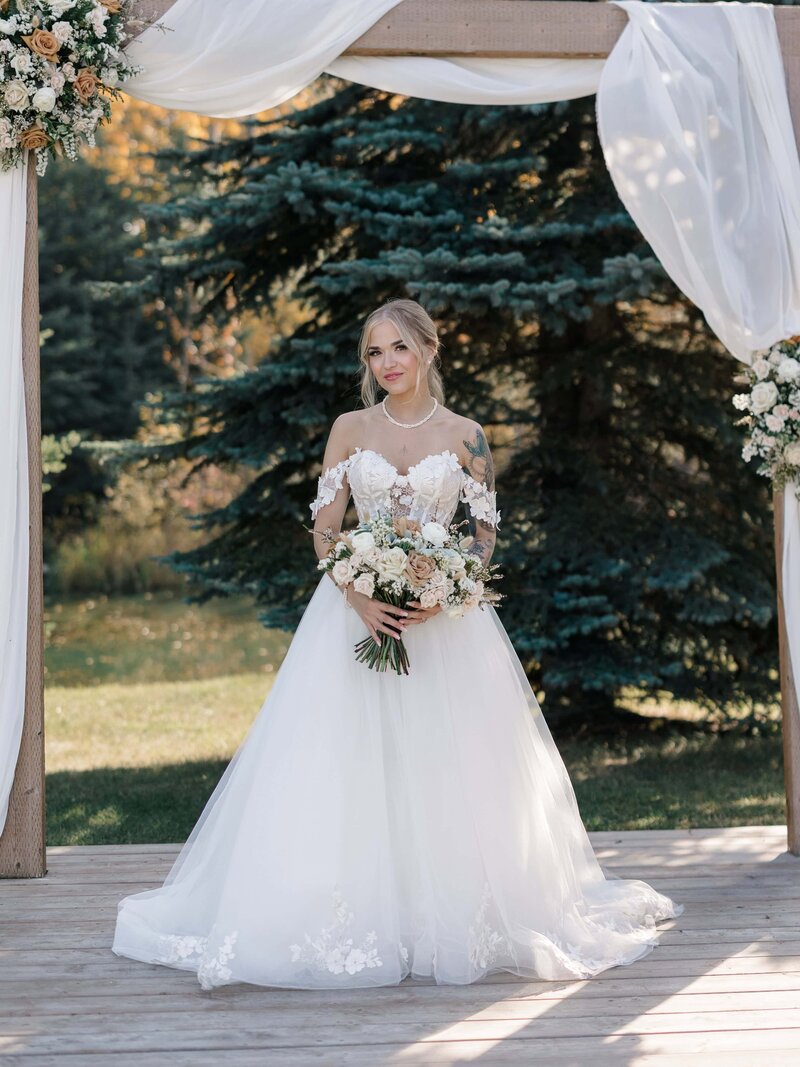 Edmonton Wedding Photos - Pine and Pond Wedding Venue (142)