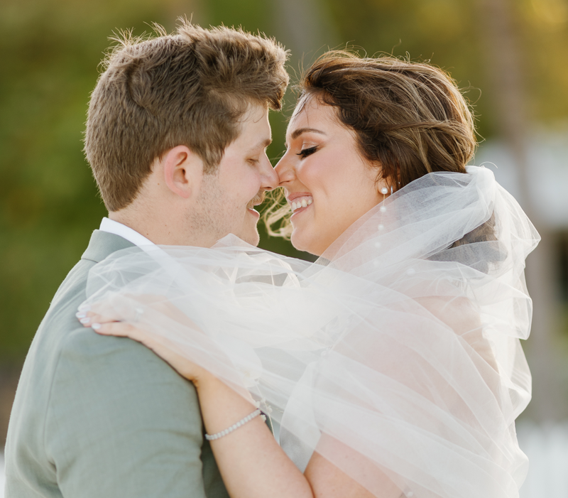 Romantic wedding in Islamorada, Florida, captured by Claudia Amalia Photography, a Miami and Florida Keys wedding and lifestyle photographer specializing in destination weddings