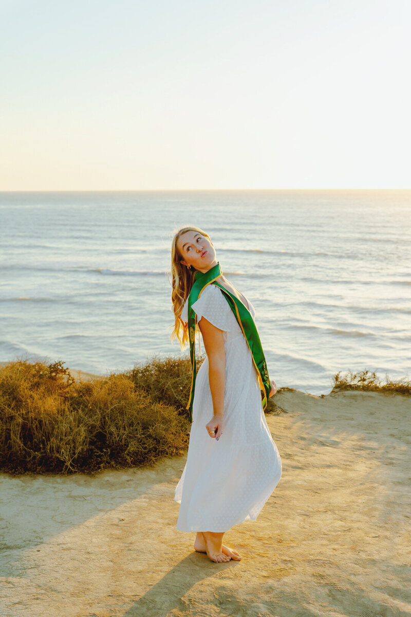katherine-beth-photography-san-diego-grad-photographer-san-diego-graduation-photos-grad-photos-san-diego-senior-graduation-photos-point-loma-nazarene-university-grad-photos-plnu-grad-photos_0007-1