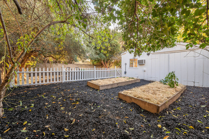 040_Vegetable Garden