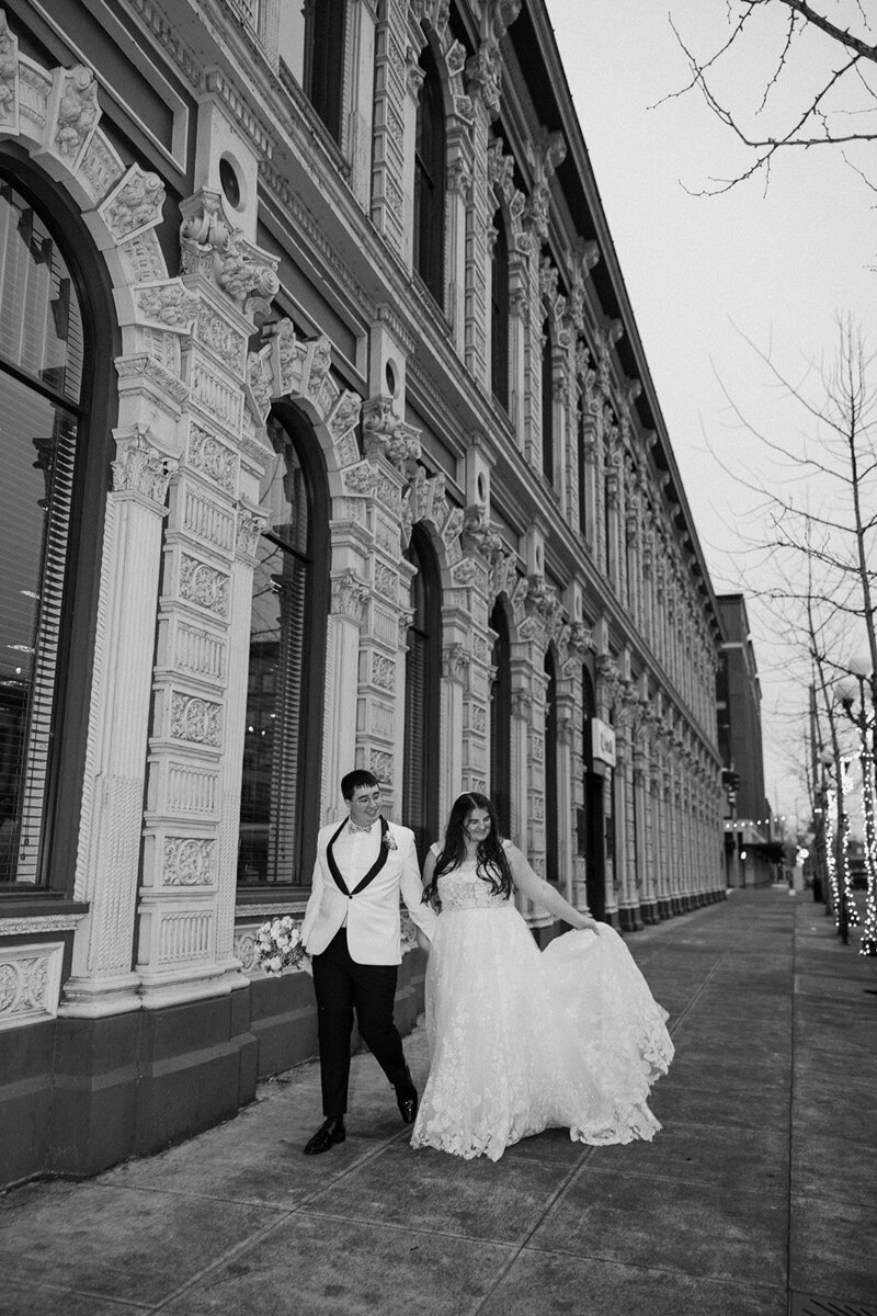 jenna-parker-wedding-preview-taylorraephotofilm-97_websize
