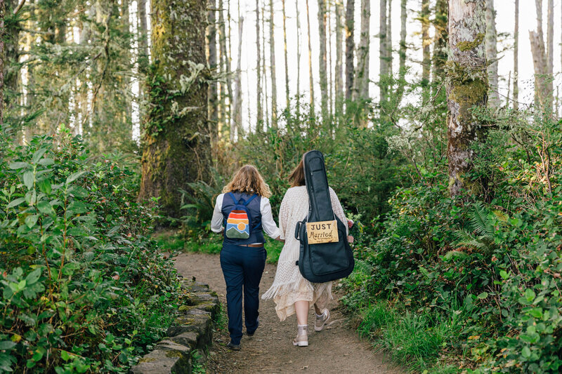 Cape-Perpetua-LGBTQ-elopement-1