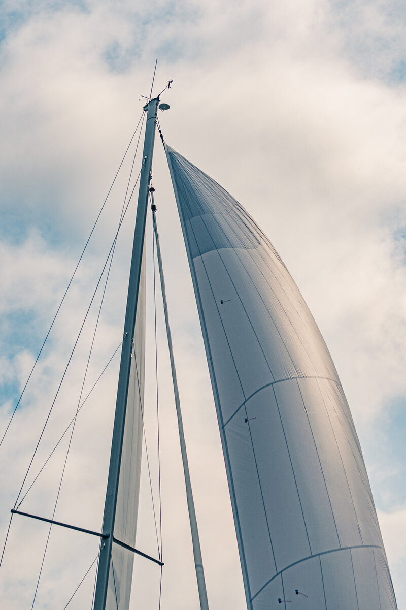 Beneteau sailboat rigging