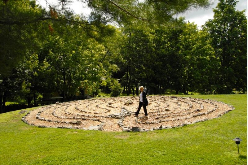 soul retreat new york at the omega institute in rhinebeck, new york womens wellness and spiritual retreat with dana haines