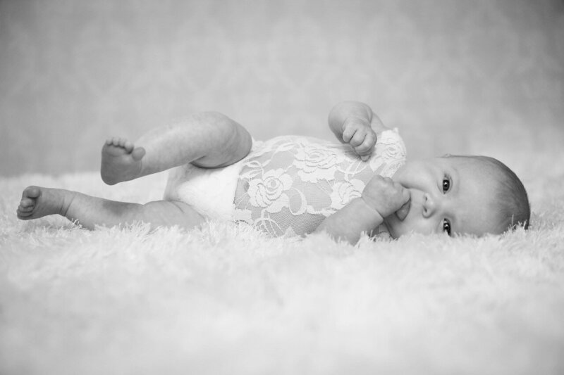 Children-newborn-session-bandw-orange-county-lauren-ford-photography Large