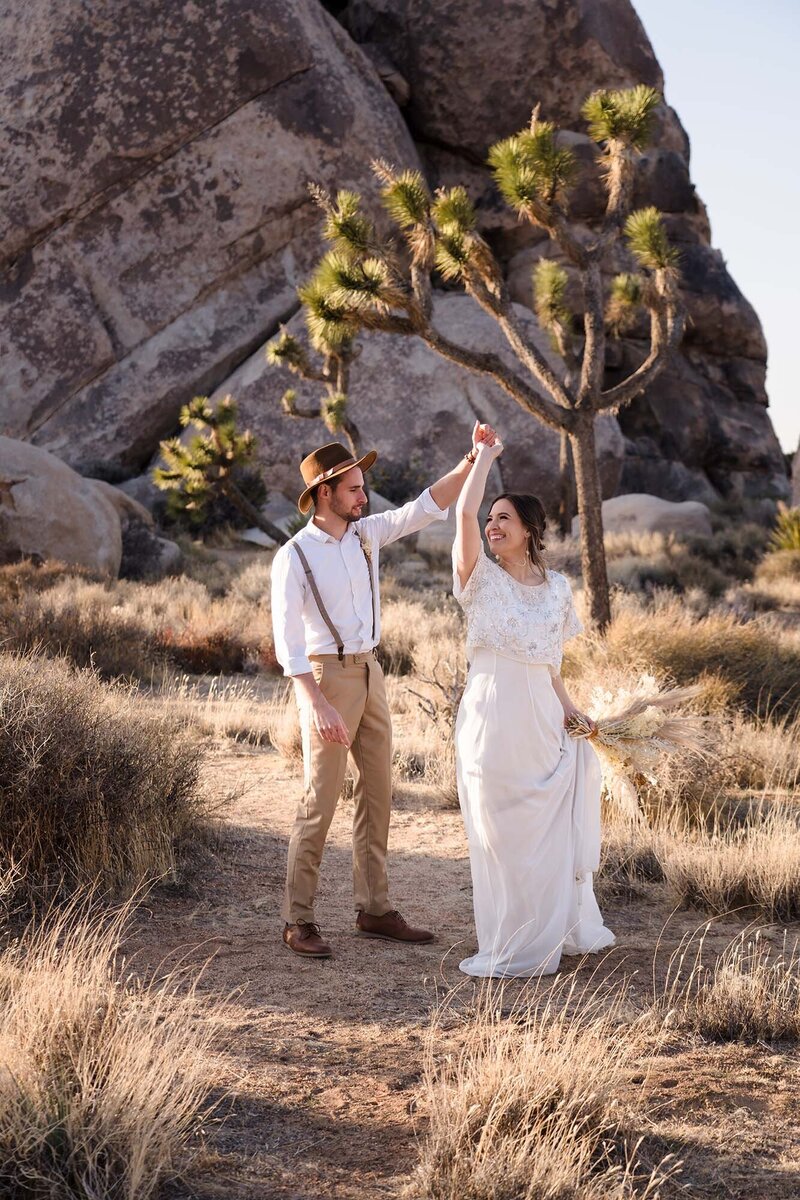 01-Joshua-tree-wedding-photography