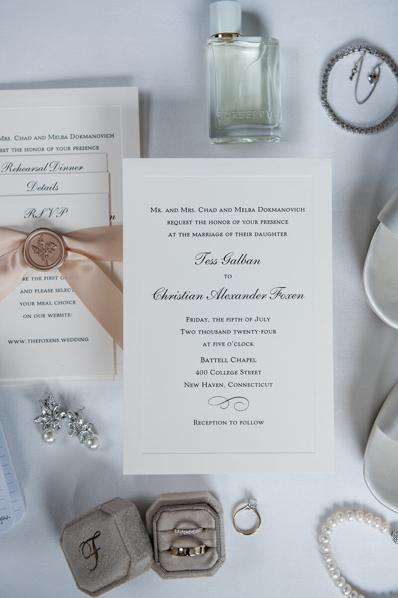 Tyde at Walnut Beach Romantic and Timeless Summer Wedding