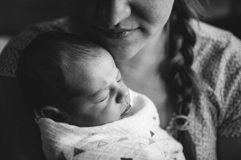 Photographers Newborn + Maternity Edmonton-20