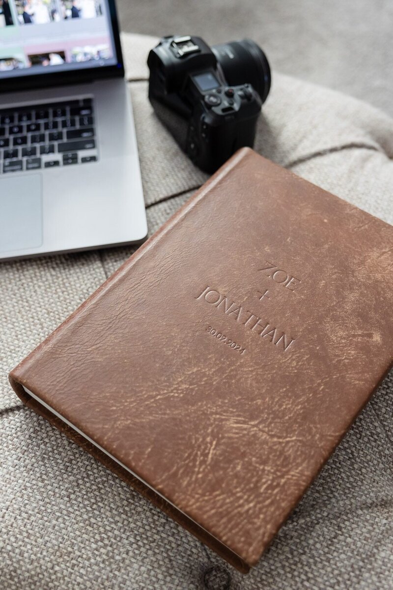 Underatreehouse Wedding Albums 1500-Web