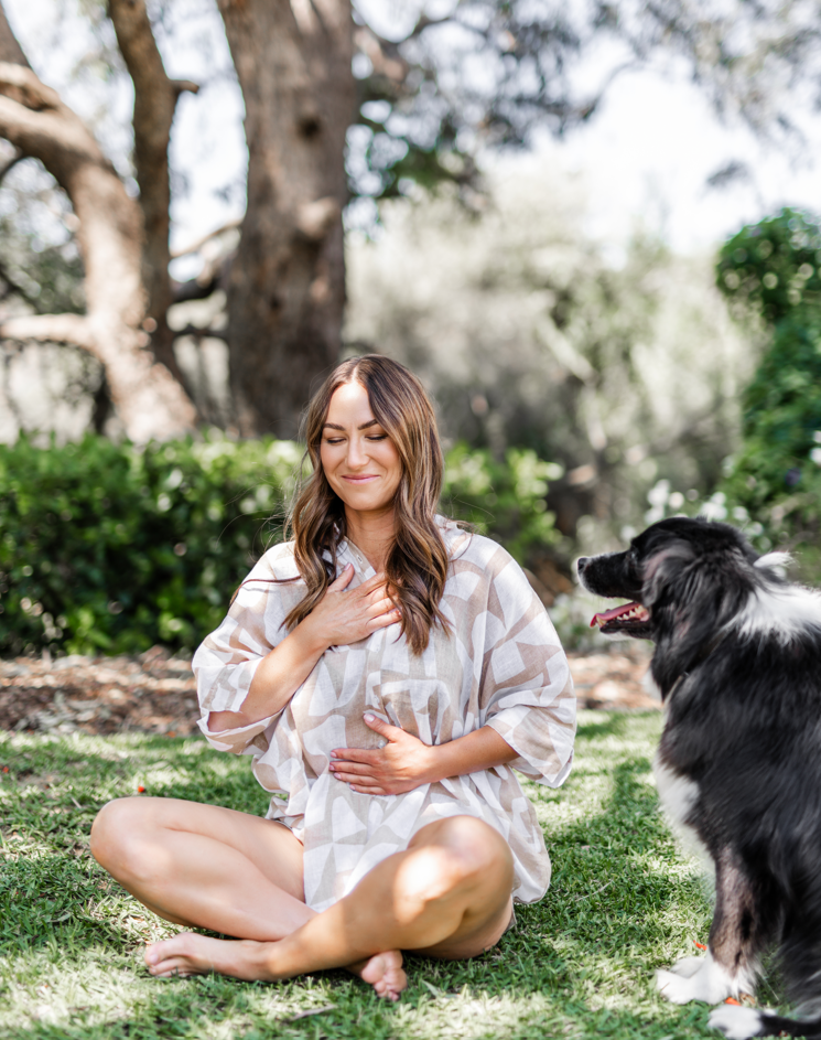 **COMING SOON** Learn about the power of binaural beats, warm up to the practice of stillness with short guided meditations and harness the power of the mind to change your material reality.