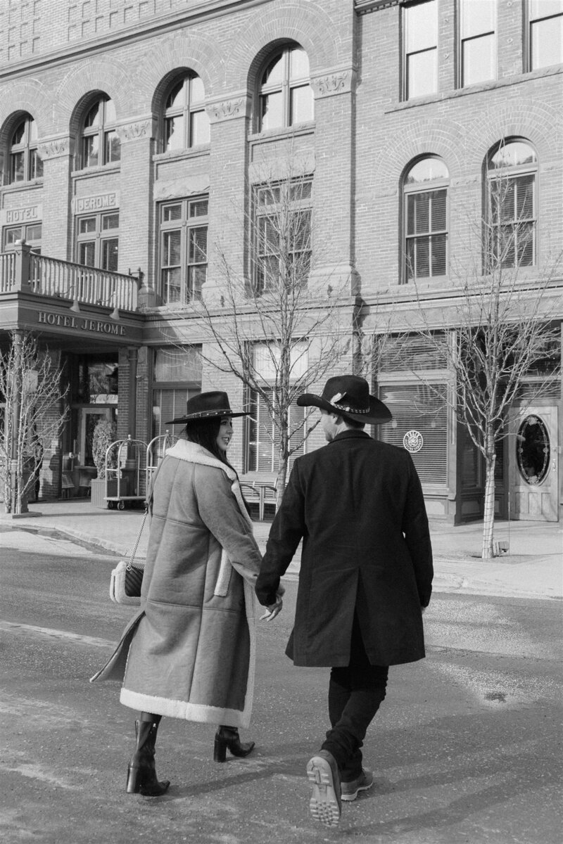 Hotel Jerome après-ski engagement photography