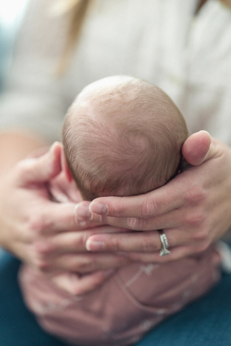 Old_City_Philadelphia_Home_Newborn_Photography-5