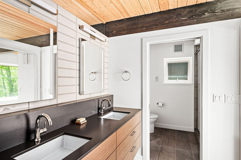 modern-scandinavian-bathroom-double-vanity