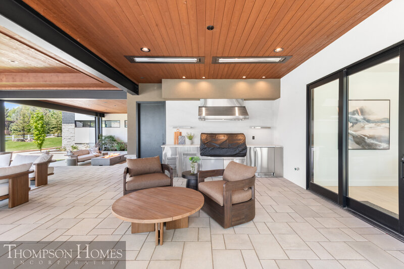Thompson-Homes-Stillwater-Modern-Prairie-Eagle-Idaho-Custom-Home-Builder-57