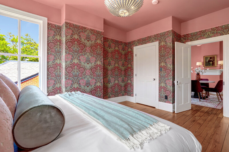 FAVE_115_newedited-611_447