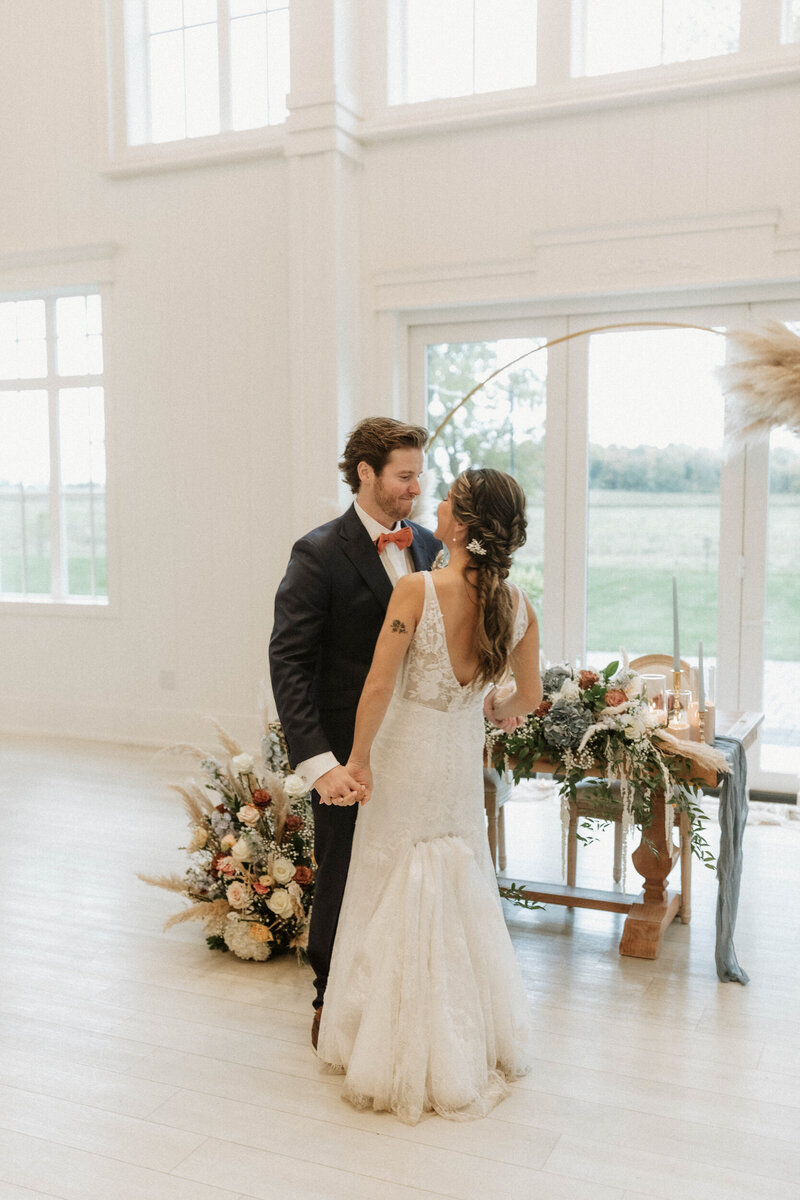 Etre farms Michigan wedding venue saint joseph st luxury barn all inclusive photography photographer -74