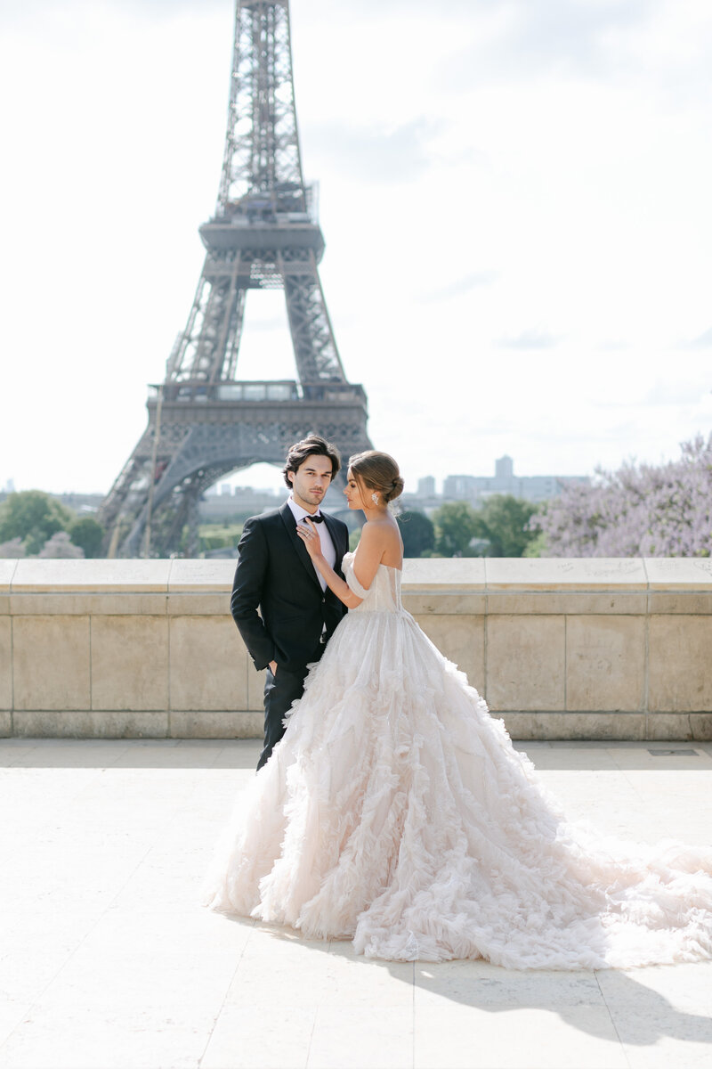 eiffel-tower-paris-elopement