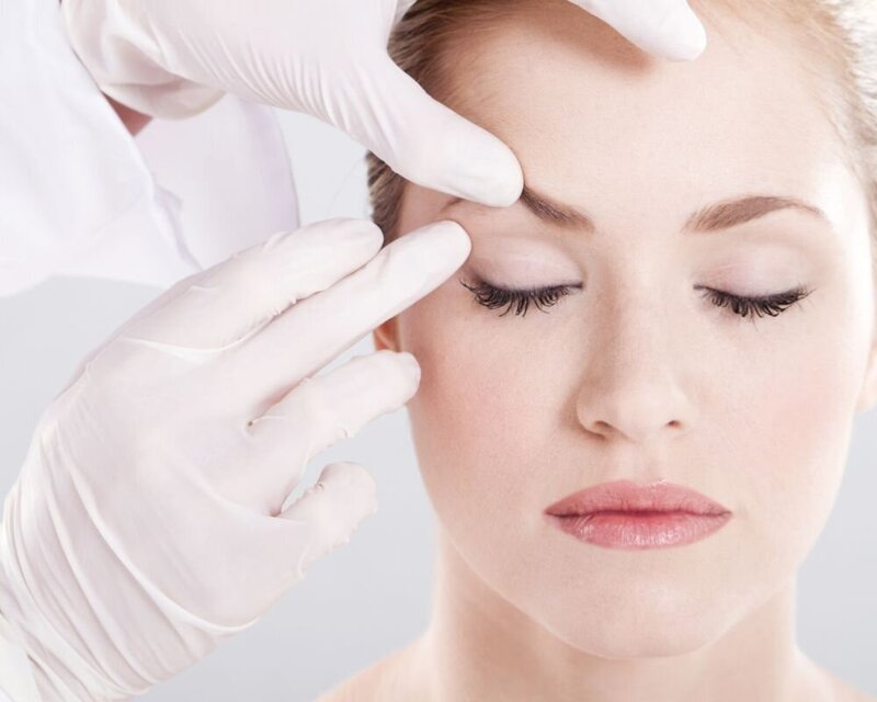 Professional Facial Skin Examination