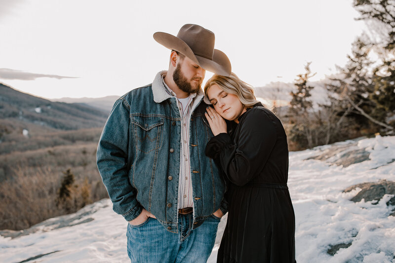 amber_cole_boone_engagement_session_Melody_Strider_Photography-6230