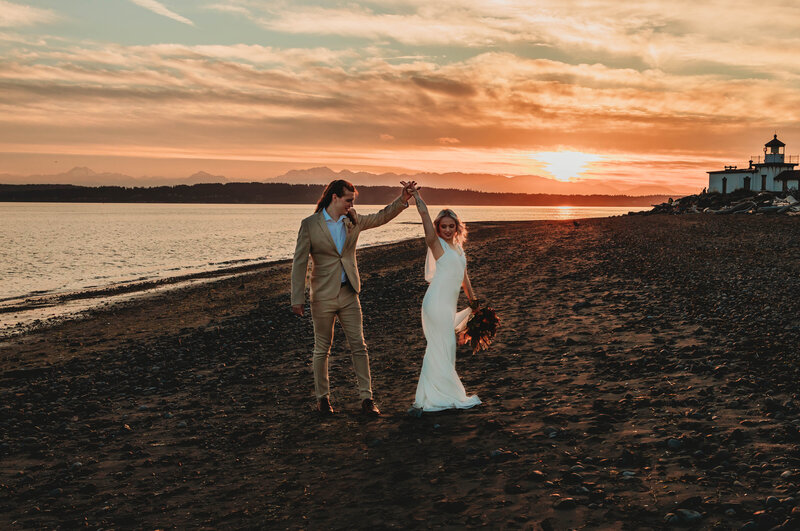 SEATTLE WASHINGTON ELOPEMENT MUSTANG & BEACH -3917