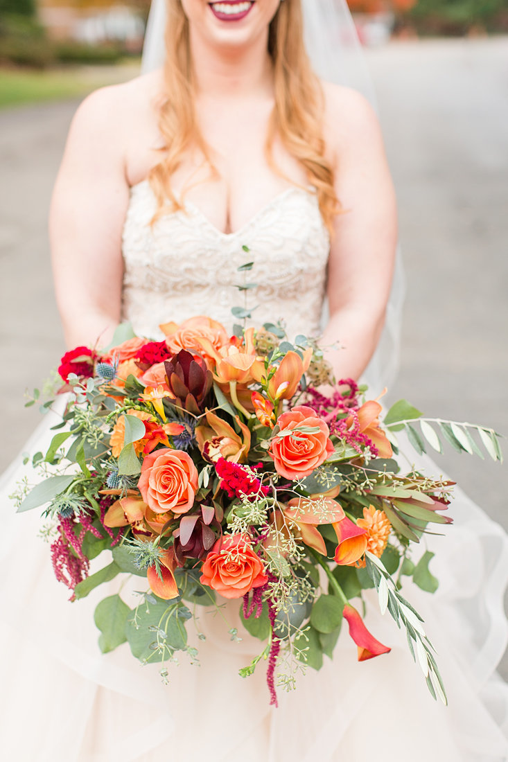 Wedding-Inspiration-Fall-Bouquet-Photo-by-Uniquely-His-Photography01