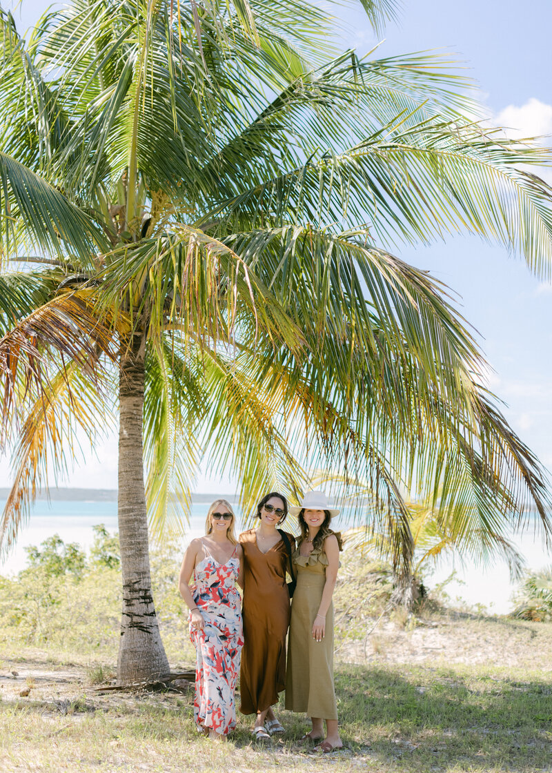 alessandra-shane-harbour-island-wedding-hollyclarkphotography-h-369