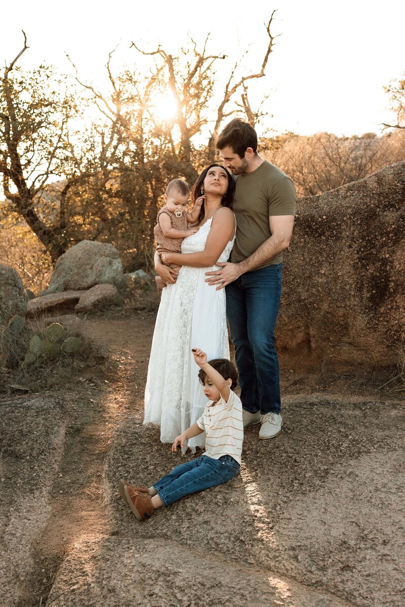 EnchantedRock-Austin-Family-Photographer24