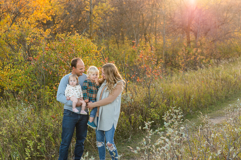 2024-krystal-moore-photography-buffalo-pound-fall-family-session-7