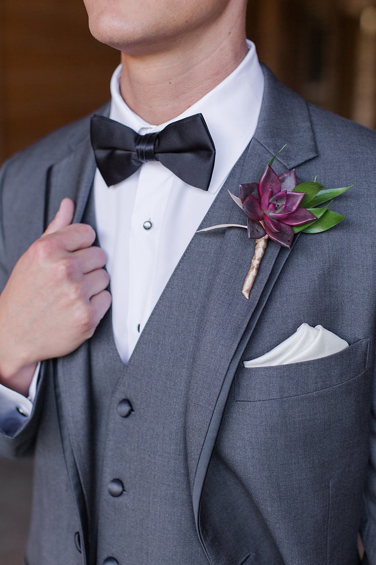 Wedding-Inspiration-Fall-Boutonnière-Succulent-Photo-by-Uniquely-His-Photography01