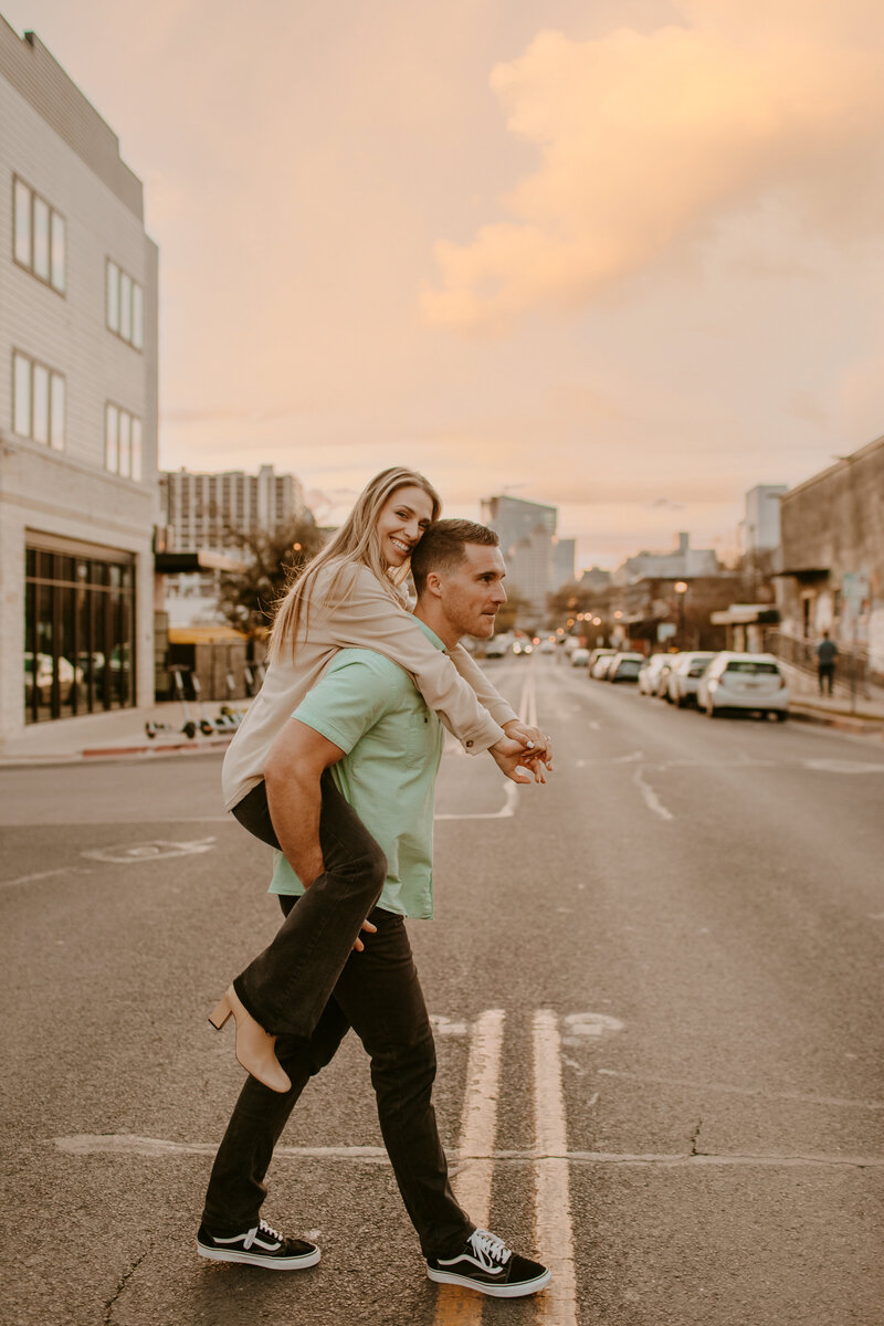 Downtown dallas engagement session