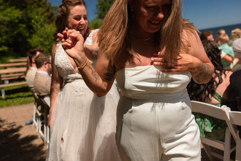 Couple getting married at Bluefin Bay Resort