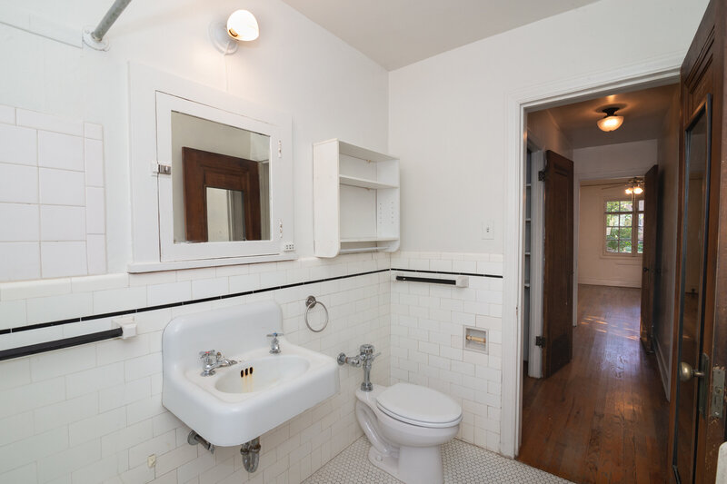 958 N Washington-Mary Lou-Unit 8-017