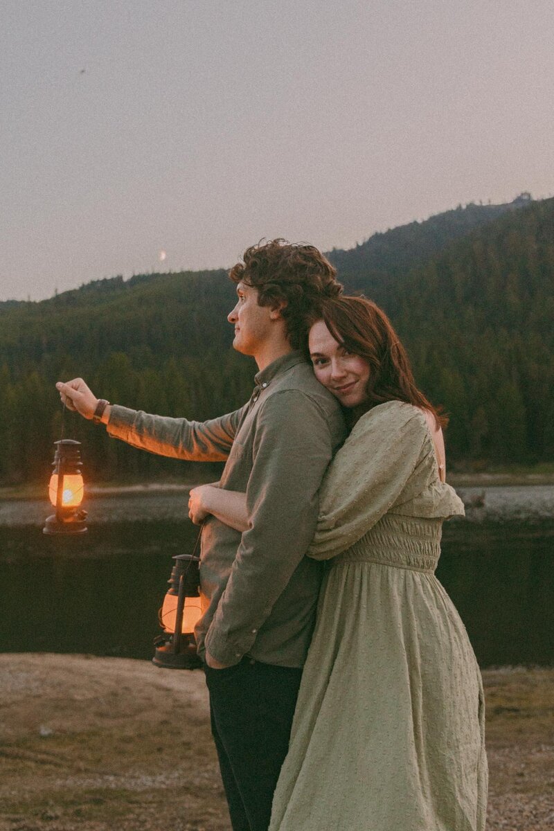 Good earth photo Idaho and PNW engagement photo-450