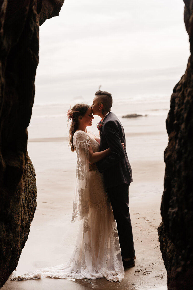 Hug Point Boho Elopement-15