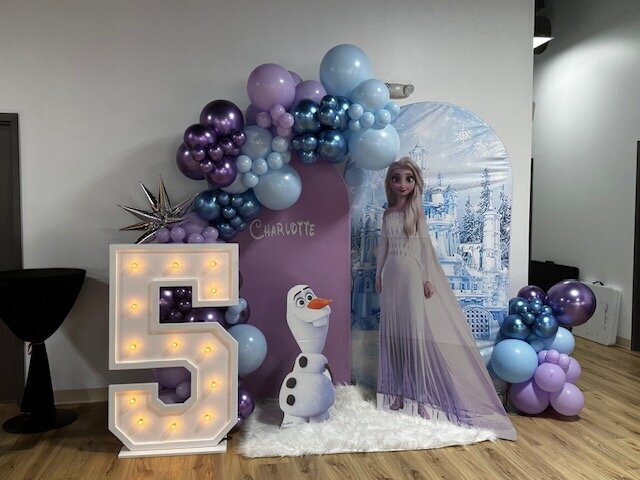 barbie balloon installation