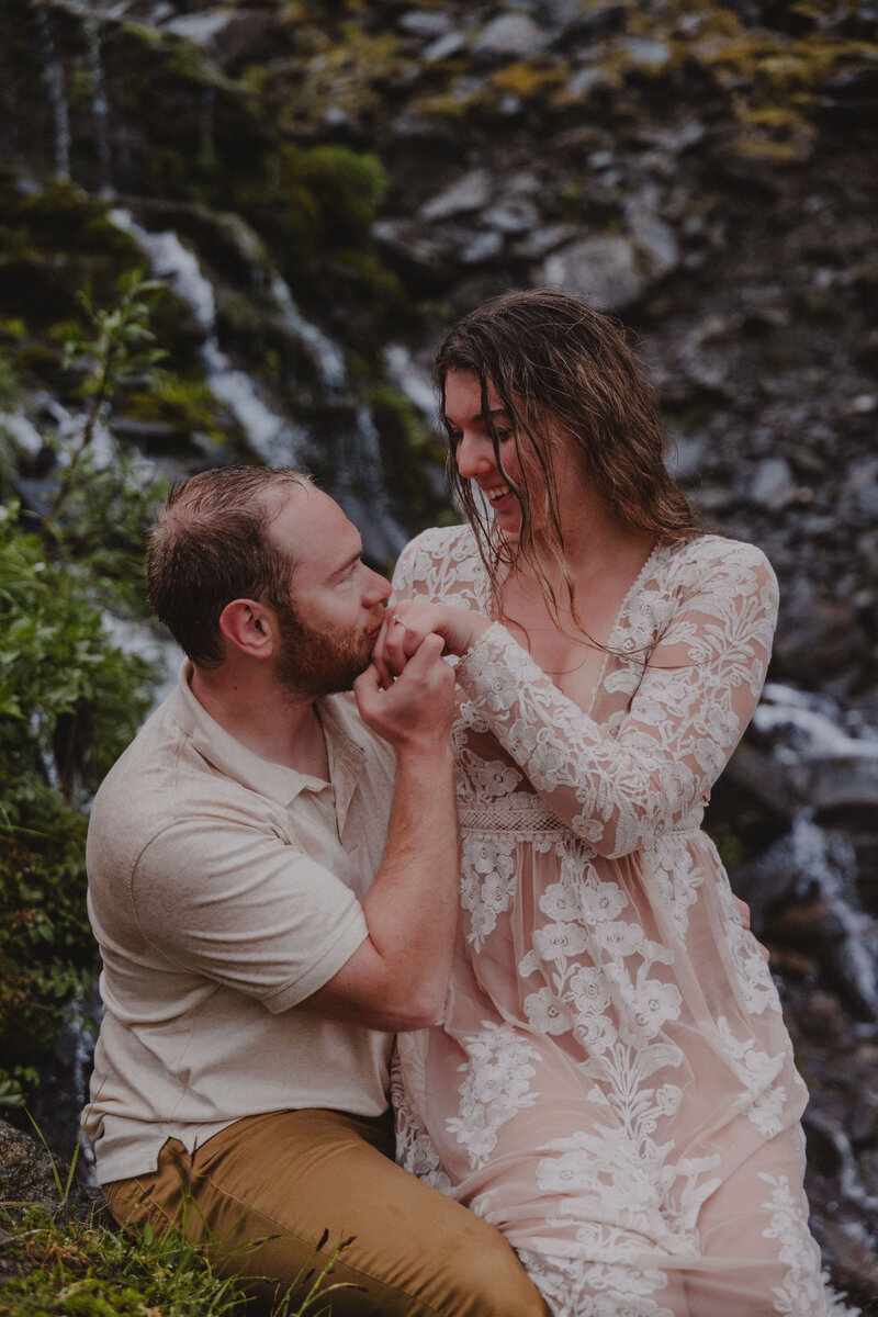 Alaska-Hatcher-Pass-Waterfall-Engagement-T&E_158
