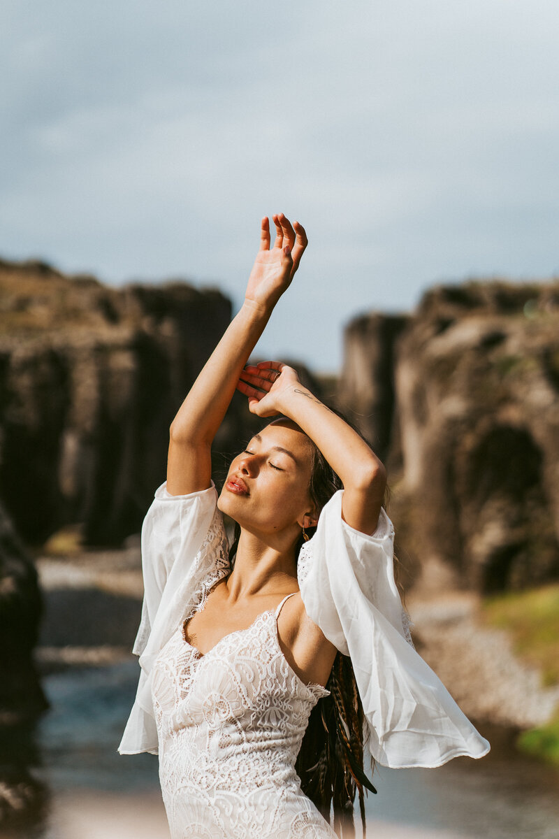 -fjardrargljufur-canyon-elopement-iceland--35
