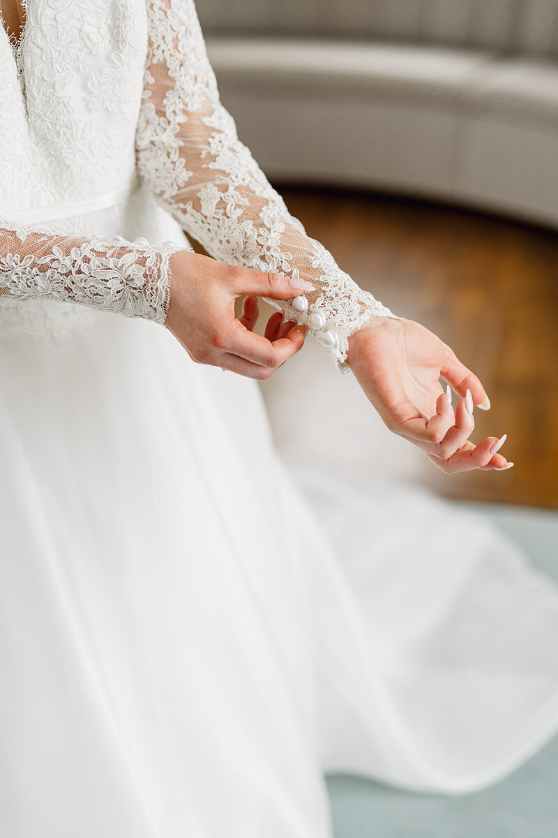 Charlotte & Ben_s Wedding Preview-21