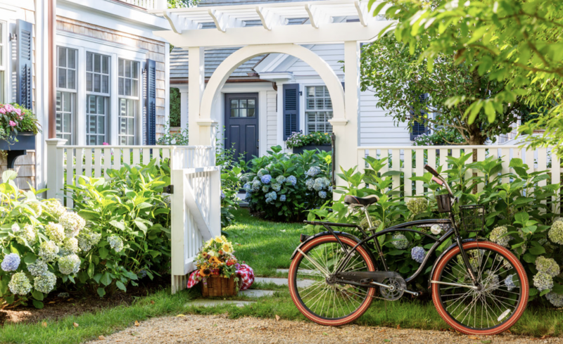 Salty-Havens-Coastal-Home-Design-New-England3