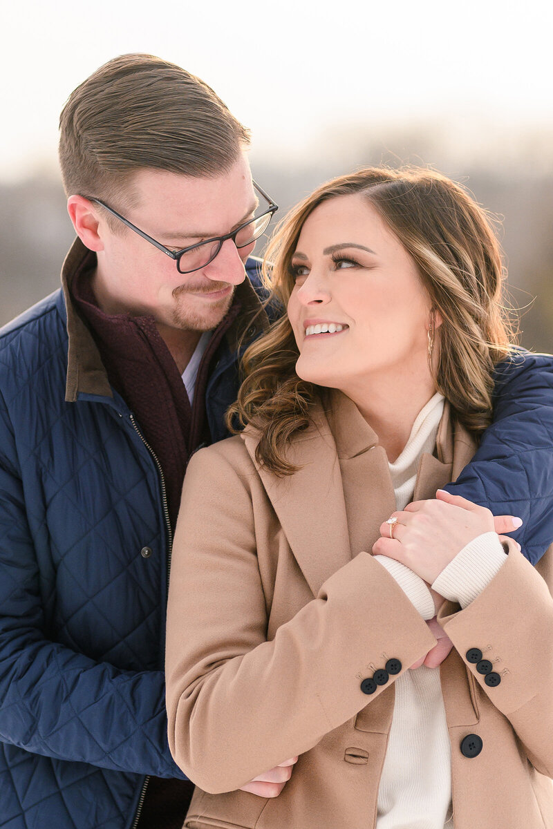 carriage-house-lac-la-belle-engagement-winter-the-paper-elephant-0030